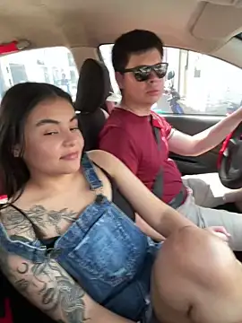 Violeta and Charlie online show from March 13, 2026, 6:46 pm