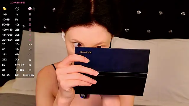 roxy morrison x online show from August 3, 2026, 3:36 am