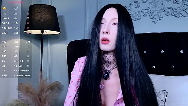 roxy morrison x online show from July 13, 2026, 4:23 am