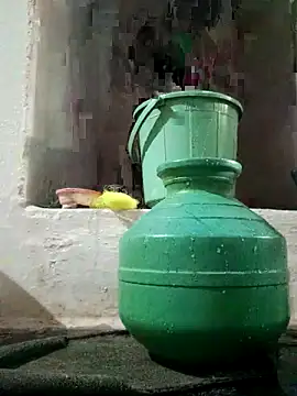 yusu 3 online show from April 13, 2026, 5:22 am