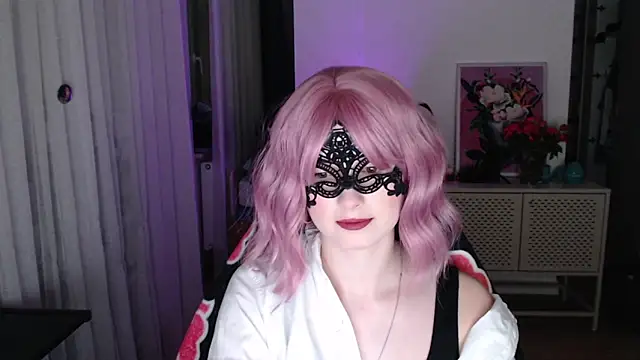 Snapshot of LunaXcherry chatting on February 18, 2026, 5:42 pm LunaXcherry online show from February 18, 2026, 5:42 pm