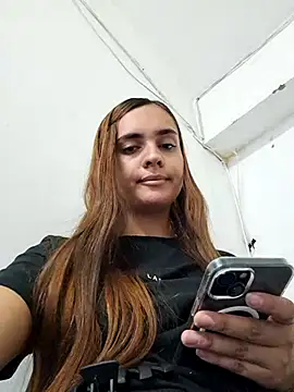 Snapshot of alice_ks chatting on March 3, 2026, 9:33 pm alice ks online show from March 3, 2026, 9:33 pm