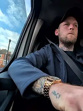 dave32000 online show from February 16, 2026, 10:25 am