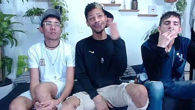 lucky gays x online show from February 12, 2026, 1:11 pm