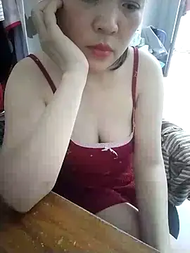 Strawberry-wet online show from April 25, 2026, 5:43 am