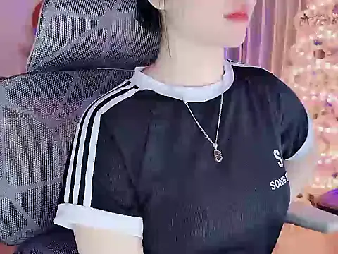 Agnelyn    online show from March 1, 2026, 3:17 am