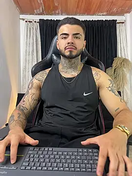 Benjii Carter1 online show from April 14, 2026, 2:05 am