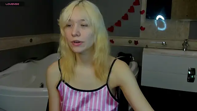 Snapshot of EmilyTrase chatting on February 24, 2026, 1:17 am EmilyTrase online show from February 24, 2026, 1:17 am