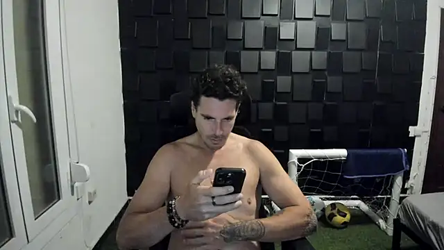 joaquin420 hot online show from June 29, 2026, 1:11 pm