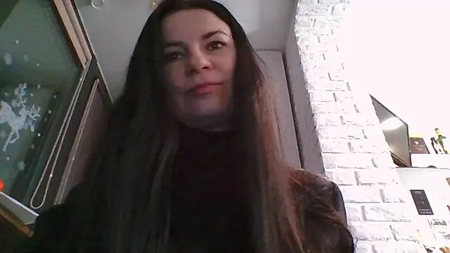 Clover Shine online show from March 17, 2026, 5:27 pm