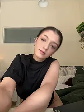 ValeriaVenom online show from February 15, 2026, 11:42 am