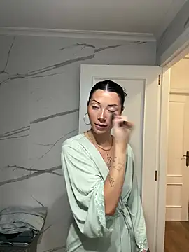 Karmenlovex online show from March 14, 2026, 6:14 pm