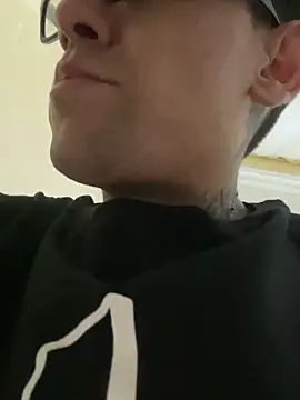 Femboysissy1919 online show from April 7, 2026, 2:19 pm