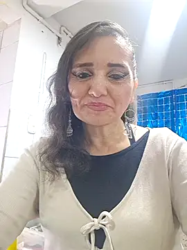 Alexamontiel  online show from February 23, 2026, 7:58 pm