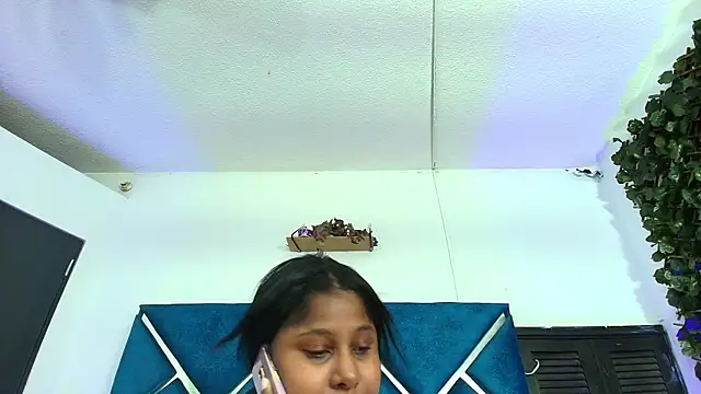 Snapshot of AlexaRousse4u chatting on June 10, 2026, 10:44 pm AlexaRousse4u online show from June 10, 2026, 10:44 pm