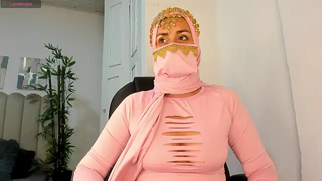 Snapshot of Sahar_Salib chatting on February 14, 2026, 7:03 pm Sahar Salib online show from February 14, 2026, 7:03 pm