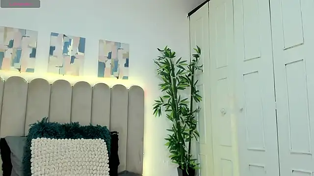 Snapshot of Sahar_Salib chatting on February 17, 2026, 7:44 pm Sahar Salib online show from February 17, 2026, 7:44 pm