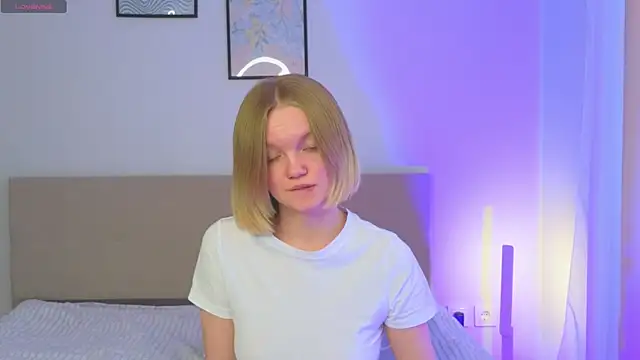 Snapshot of StellaBunny chatting on February 21, 2026, 11:34 am StellaBunny online show from February 21, 2026, 11:34 am