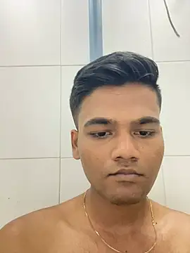 Dazzling dude online show from March 4, 2026, 6:15 pm