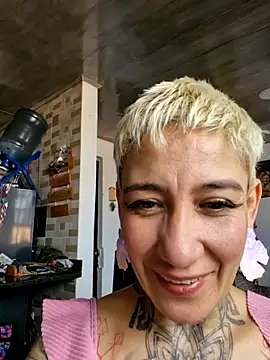 Everlyn sexx online show from June 3, 2026, 9:19 pm