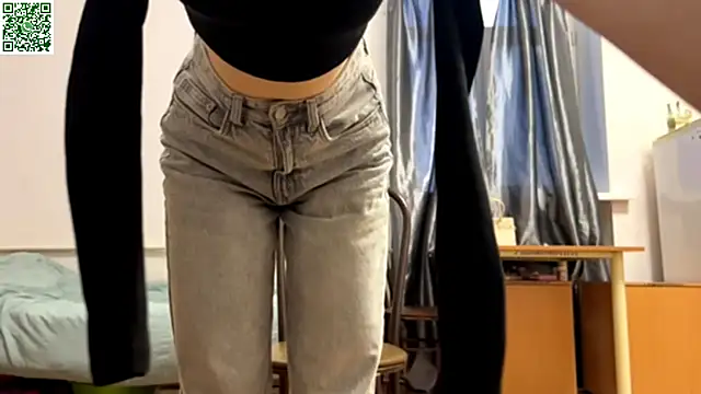 VickieKush online show from April 10, 2026, 4:14 pm