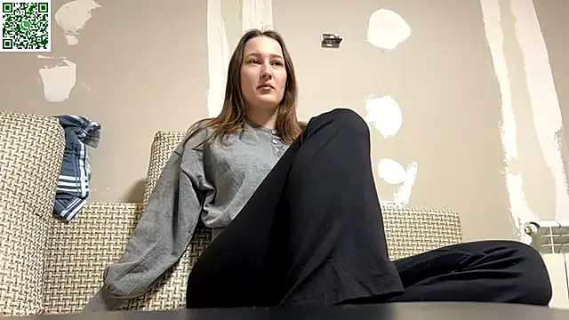 VickieKush online show from April 22, 2026, 4:08 am