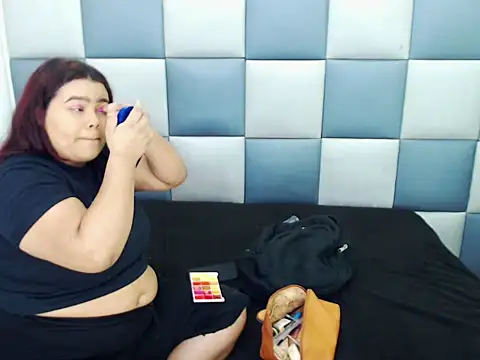 TifannyAmateur online show from February 26, 2026, 12:05 pm