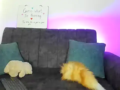 velmoon online show from March 2, 2026, 6:15 pm