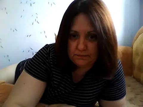 LockyCharm111 online show from July 1, 2026, 4:29 pm