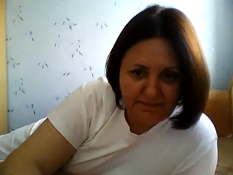 LockyCharm111 online show from July 21, 2026, 4:41 pm