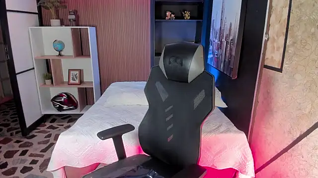 DulcePrince  online show from March 31, 2026, 1:35 pm