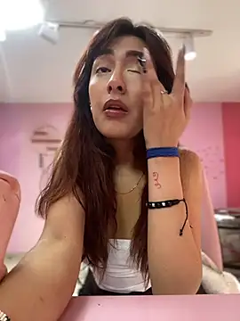 VelariaSoft online show from April 18, 2026, 12:51 pm