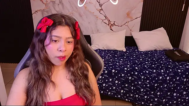 Sophie19   online show from March 2, 2026, 12:12 pm