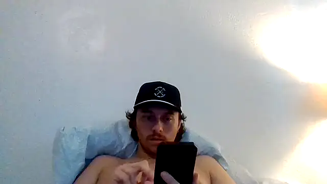 Snapshot of Tallhungandcloudy chatting on February 23, 2026, 10:21 pm Tallhungandcloudy online show from February 23, 2026, 10:21 pm