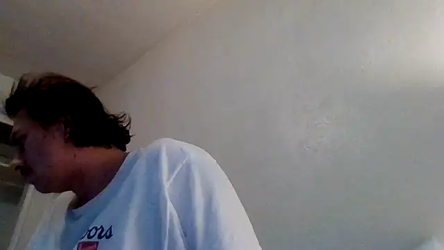 Snapshot of Tallhungandcloudy chatting on February 20, 2026, 9:50 pm Tallhungandcloudy online show from February 20, 2026, 9:50 pm