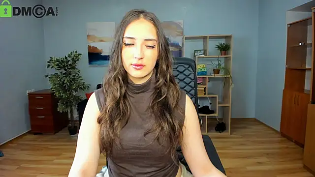 Effy Royse online show from June 3, 2026, 5:41 am