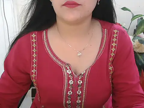 Snapshot of _chitranshi chatting on June 10, 2026, 5:19 am chitranshi online show from June 10, 2026, 5:19 am