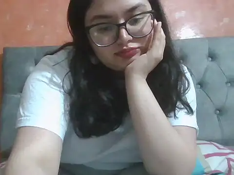 DearestKittyKat online show from February 17, 2026, 4:59 pm