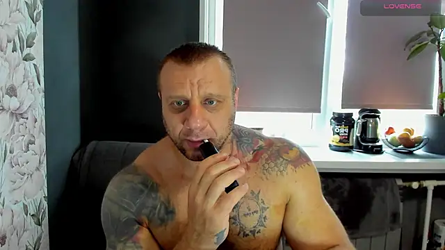 Snapshot of Samson_Legend chatting on October 4, 2025, 10:28 am Samson Legend online show from October 4, 2025, 10:28 am