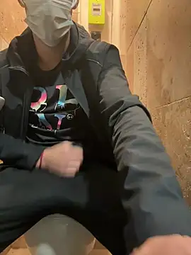 Snapshot of reubeu2pnm chatting on February 28, 2026, 3:33 pm reubeu2pnm online show from February 28, 2026, 3:33 pm