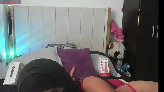 zahra zaid online show from February 11, 2026, 8:52 pm