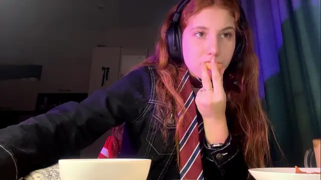 AliceCarrol online show from February 26, 2026, 2:28 pm