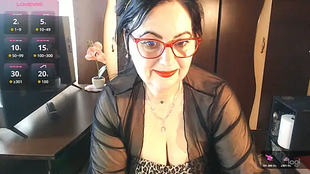 exiMIlf online show from April 6, 2026, 11:33 am