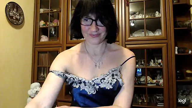 Vlastelina online show from April 18, 2026, 6:54 pm