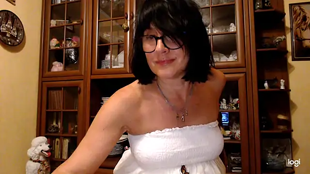 Vlastelina online show from July 20, 2026, 8:55 pm