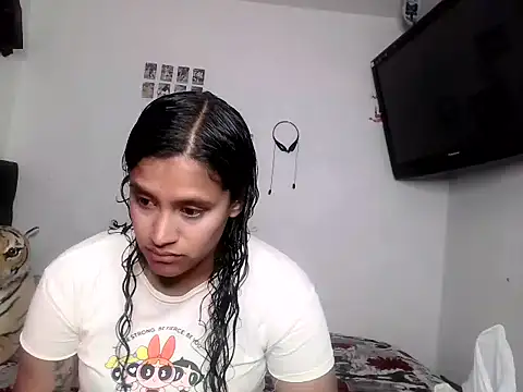 luna E online show from February 17, 2026, 1:08 pm