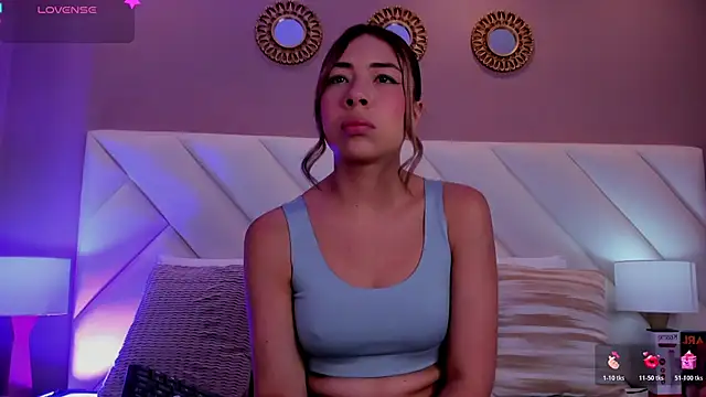 ValeryGomezz online show from June 4, 2026, 2:22 pm