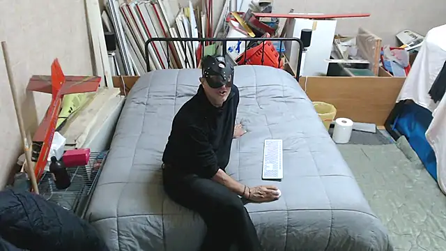 CpLauraMauro online show from April 10, 2026, 12:01 pm