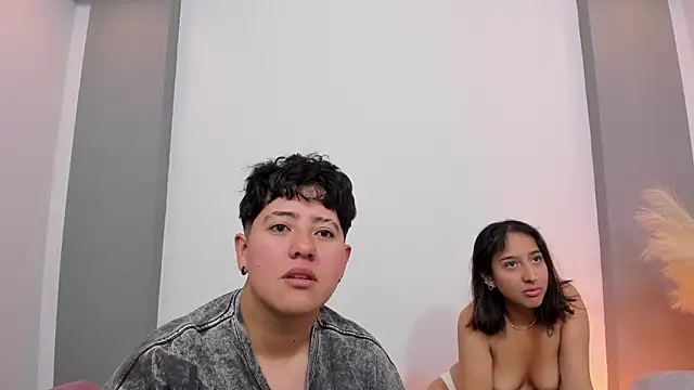 Gaia n Nix online show from May 25, 2026, 3:17 am