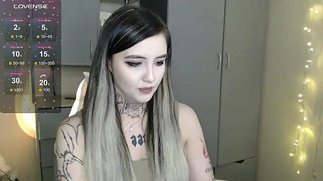 Rin Tozier online show from February 14, 2026, 12:22 am